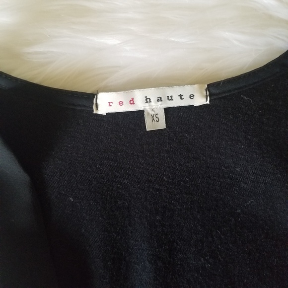 🛍RED HAUTE of Anthropologie Black curved tank top - Picture 5 of 8